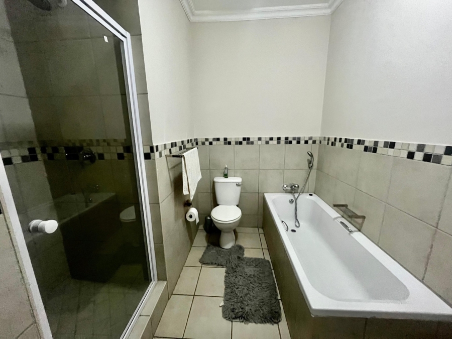 3 Bedroom Property for Sale in Waterval East North West